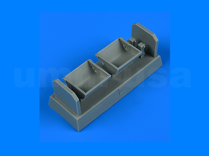 QB32238 Bf 109F/G/K seat (wood type) 1/32